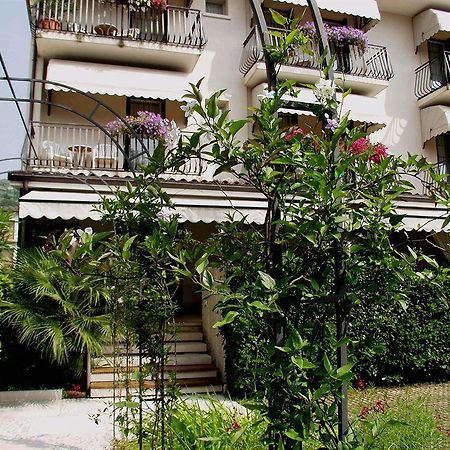 Hotel Marina Torri del Benaco Kültér fotó