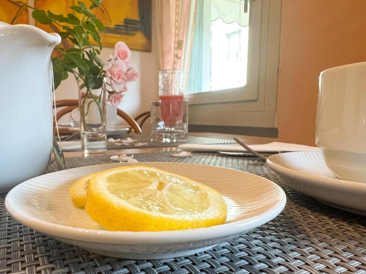 Hotel Marina Torri del Benaco Kültér fotó