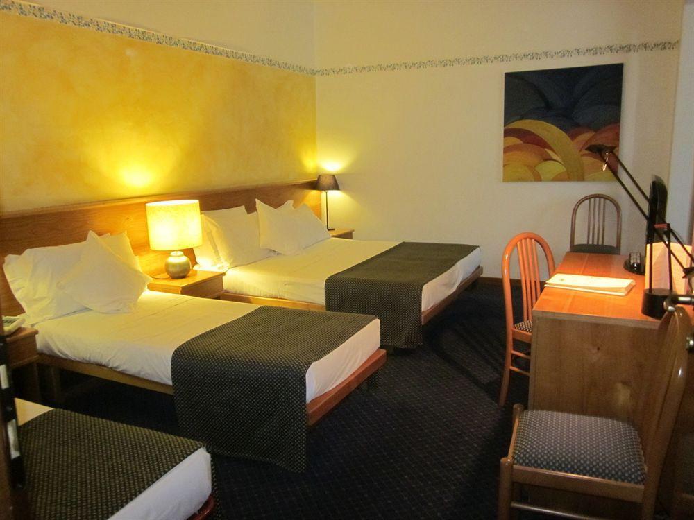 Hotel Marina Torri del Benaco Kültér fotó