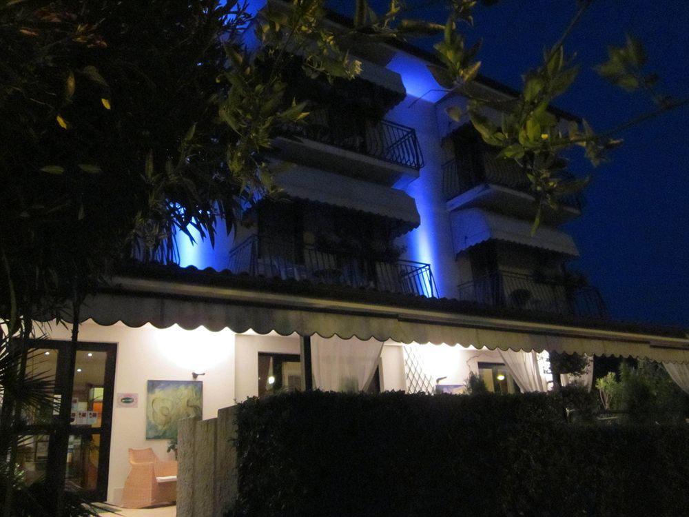 Hotel Marina Torri del Benaco Kültér fotó